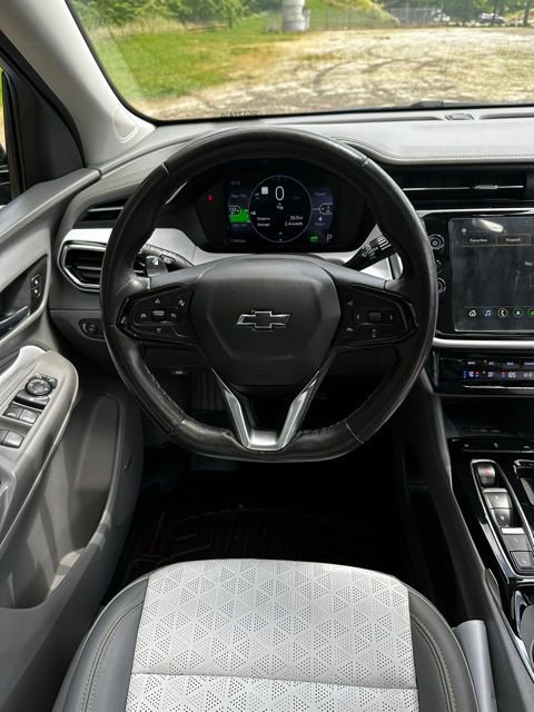 Used 2023 Chevrolet Bolt EUV Premier w/ Sun & Sound Package FWD image 26