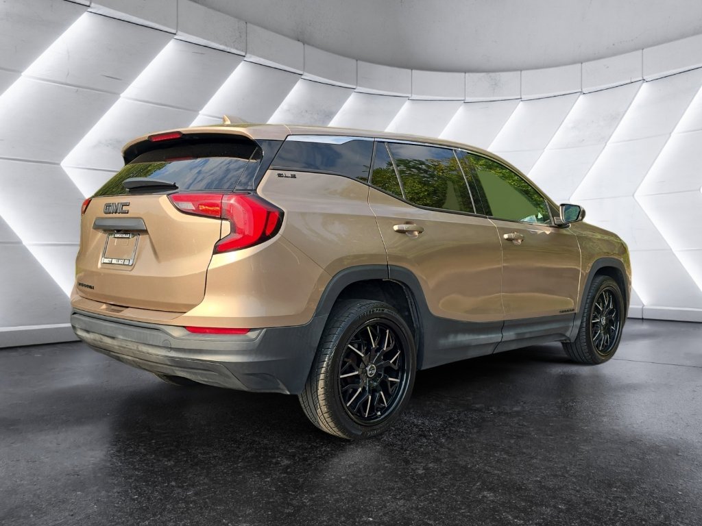 Used 2018 GMC Terrain SLE image 5