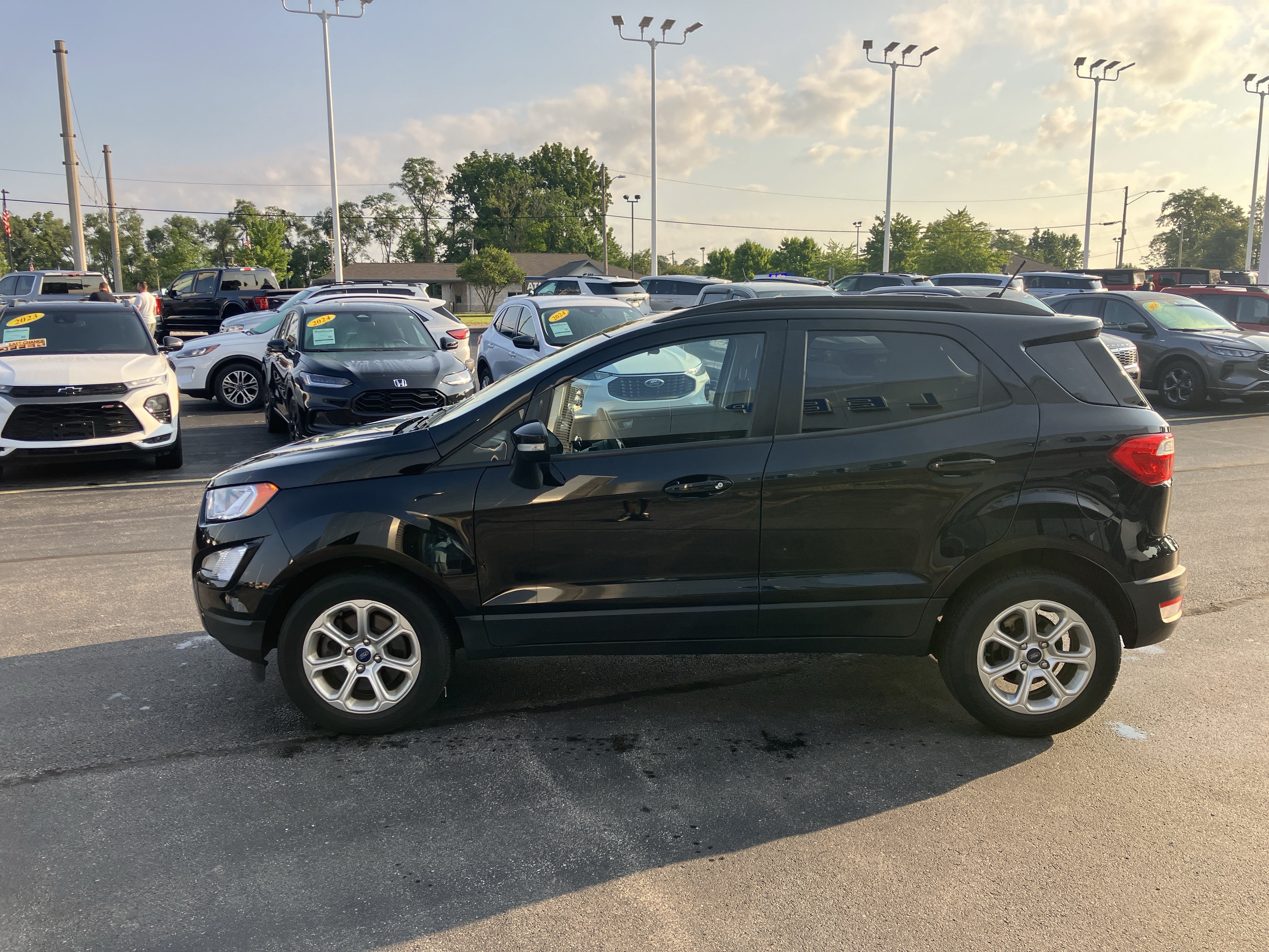 Used 2021 Ford EcoSport SE FWD image 4