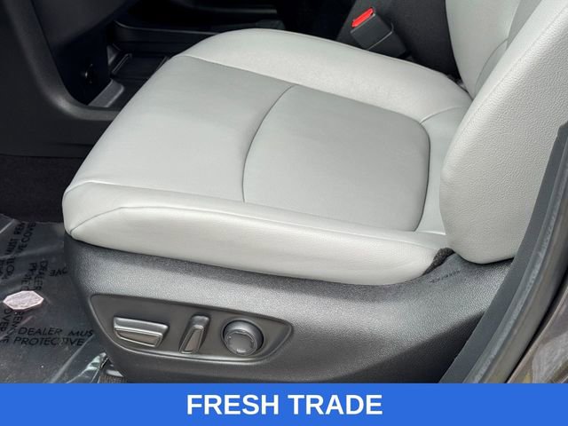 Used 2025 Toyota Sienna XLE image 15