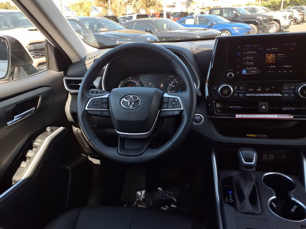 Certified 2026 Toyota Highlander XLE AWD/4WD image 24