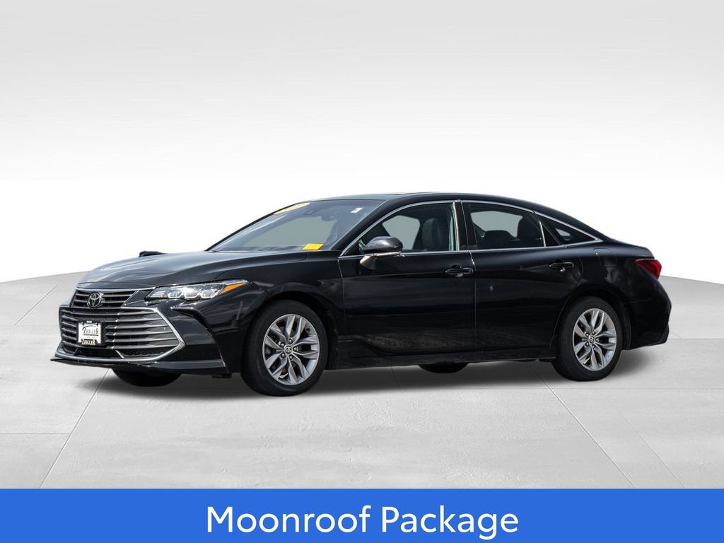 Used 2021 Toyota Avalon XLE w/ Moonroof Package AWD/4WD image 3