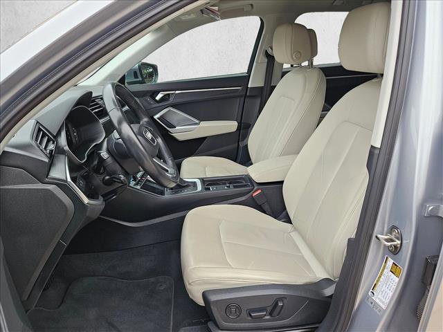 Used 2023 Audi Q3 2.0T Premium image 16