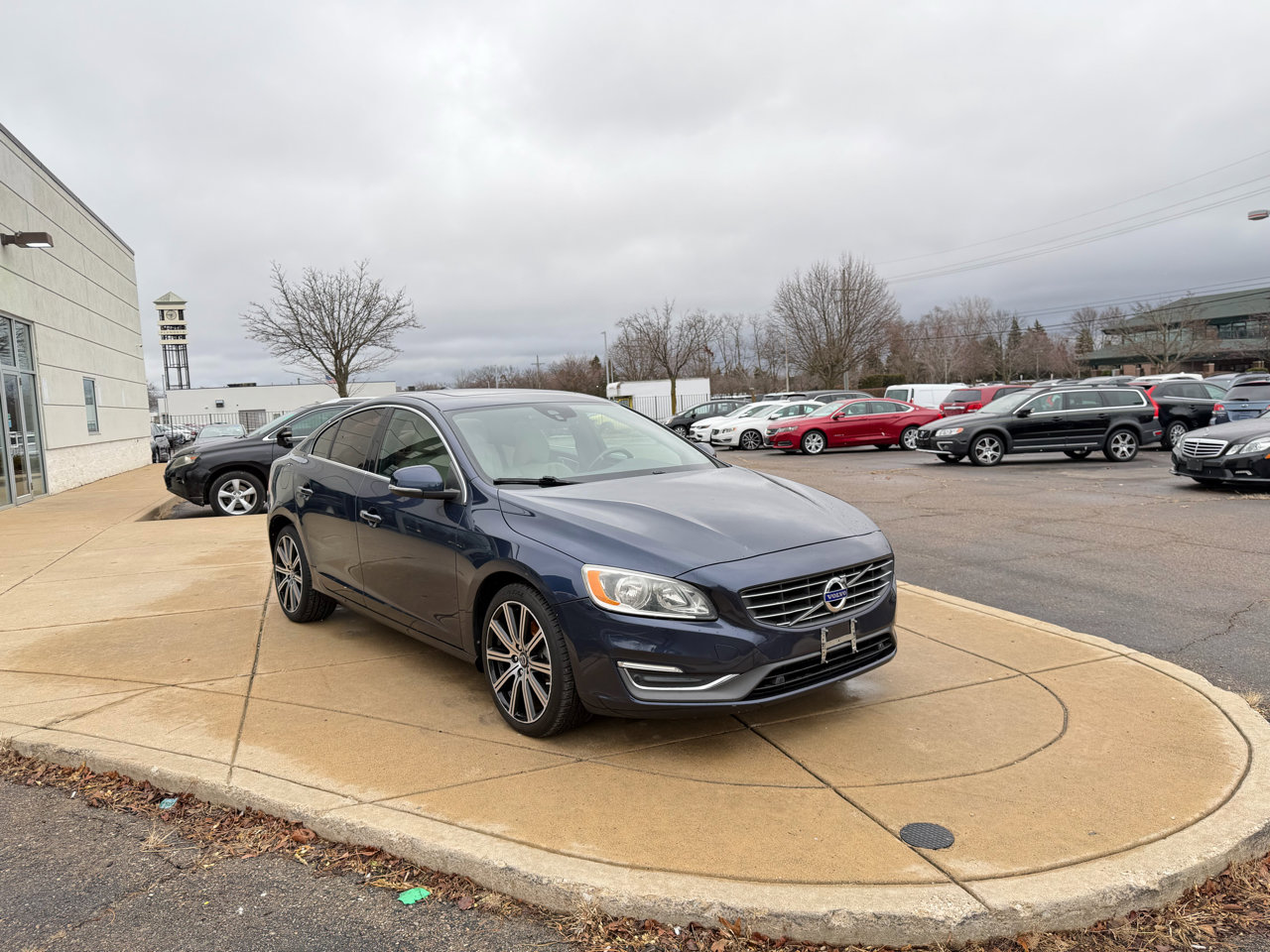 Used 2015 Volvo S60 T5 Premier image 3