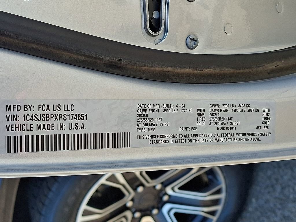 Used 2024 Jeep Wagoneer L Series II w/ Flexible Seating Group image 28