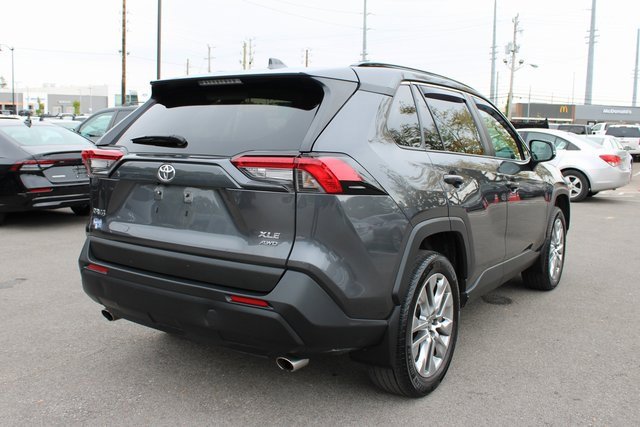 Used 2023 Toyota RAV4 XLE Premium image 46