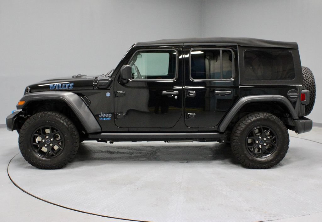 Used 2024 Jeep Wrangler Unlimited AWD/4WD image 7