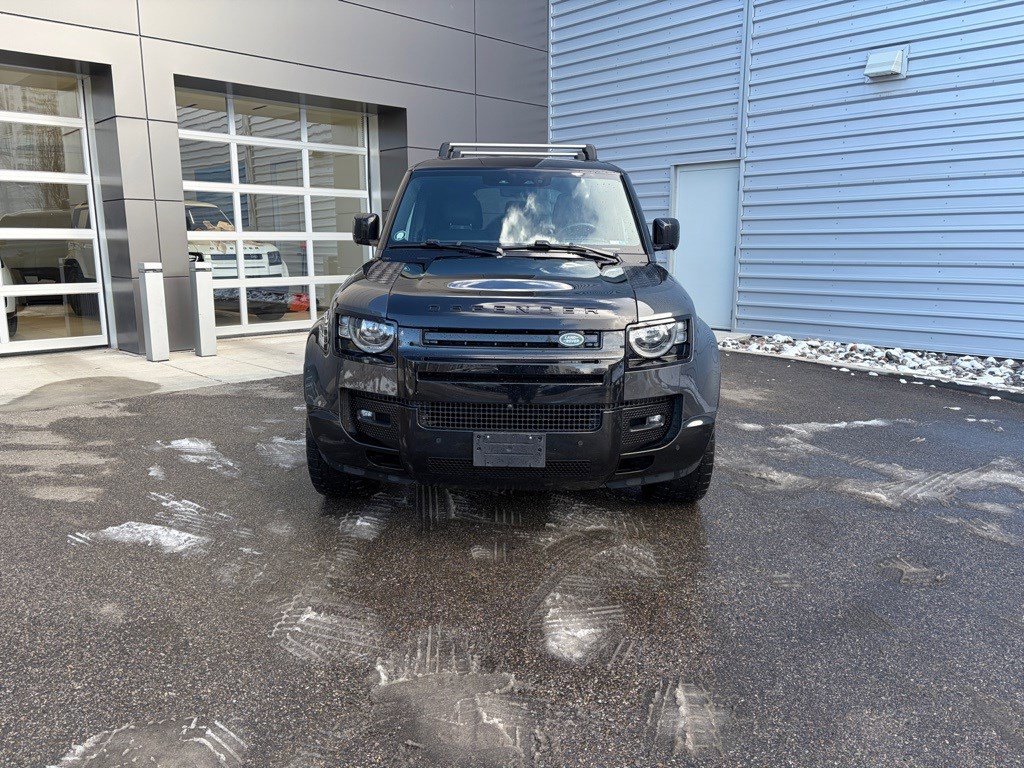 Used 2023 Land Rover Defender 110 X image 9