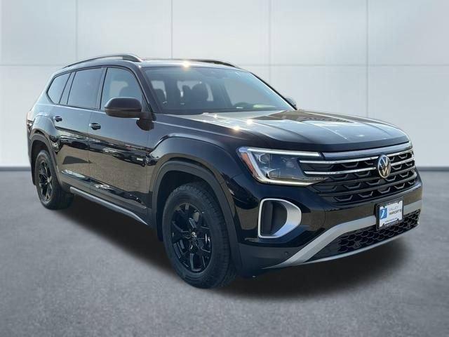 New 2026 Volkswagen Atlas Peak Edition