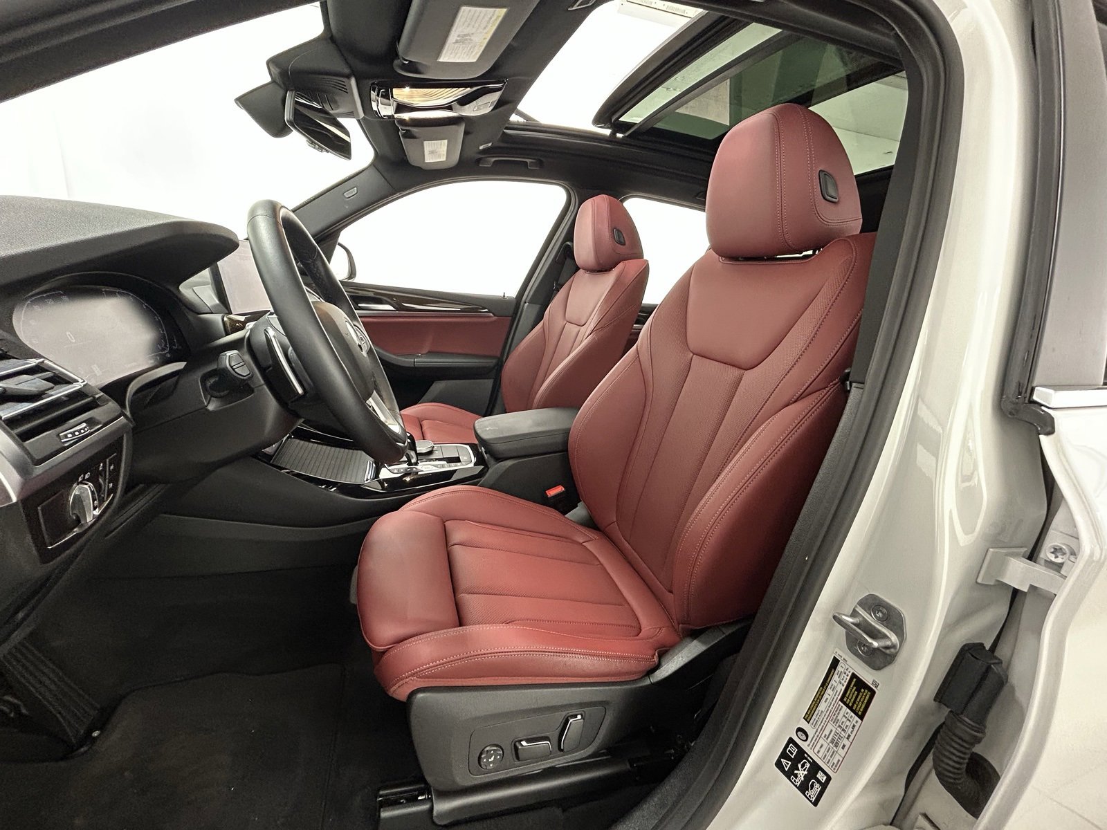 Used 2024 BMW X3 xDrive30i w/ Premium Package image 29