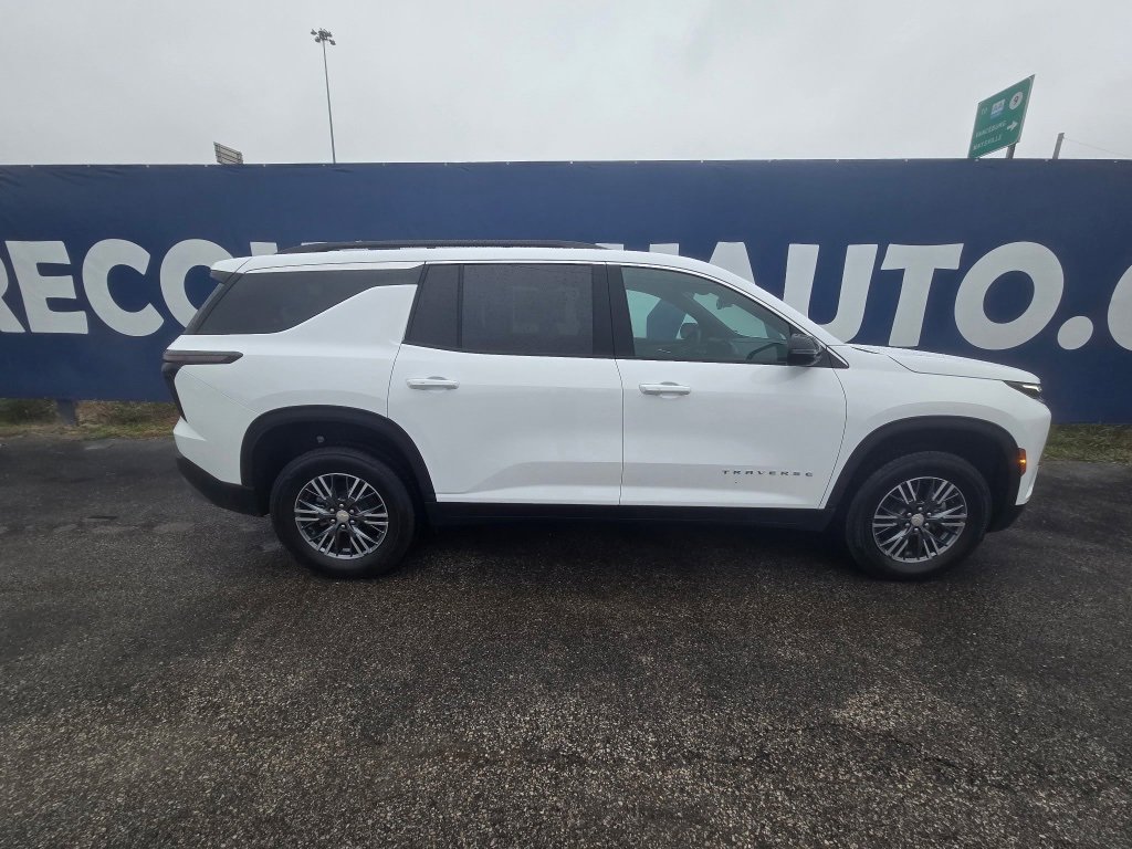 New 2026 Chevrolet Traverse LT w/ LPO, Floor Liner Package image 8