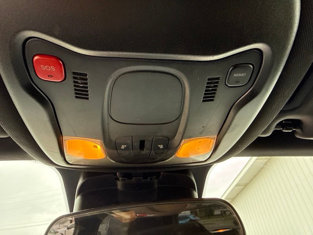 Used 2022 Jeep Renegade Altitude AWD/4WD image 19