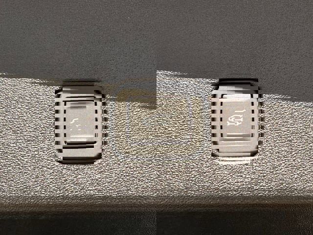 New 2026 Cadillac Optiq Sport 2 image 25