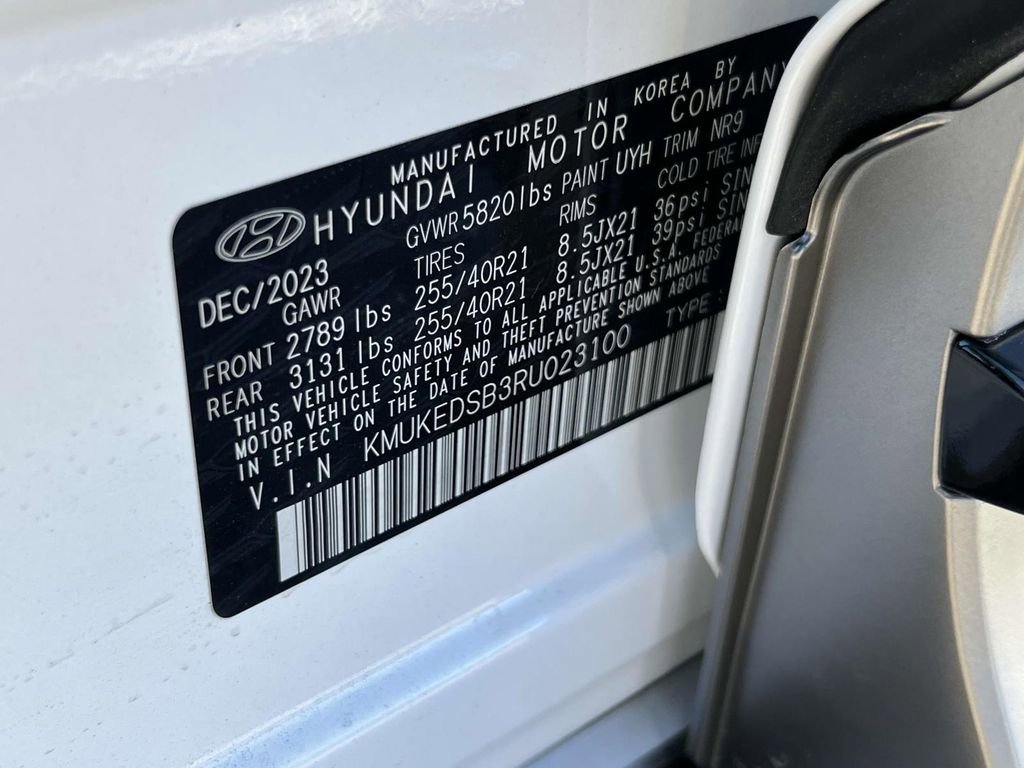 New 2024 Genesis GV60 Performance image 18