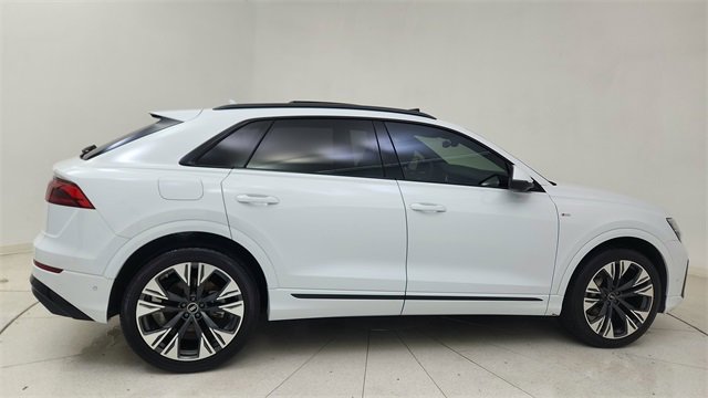 Used 2025 Audi Q8 Prestige w/ Prestige Package image 6