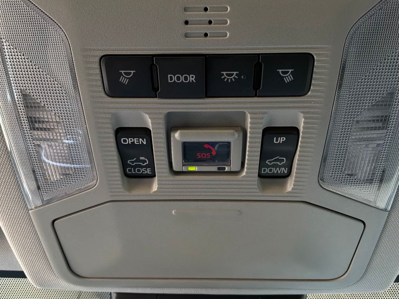 Used 2025 Toyota RAV4 XLE Premium FWD image 18