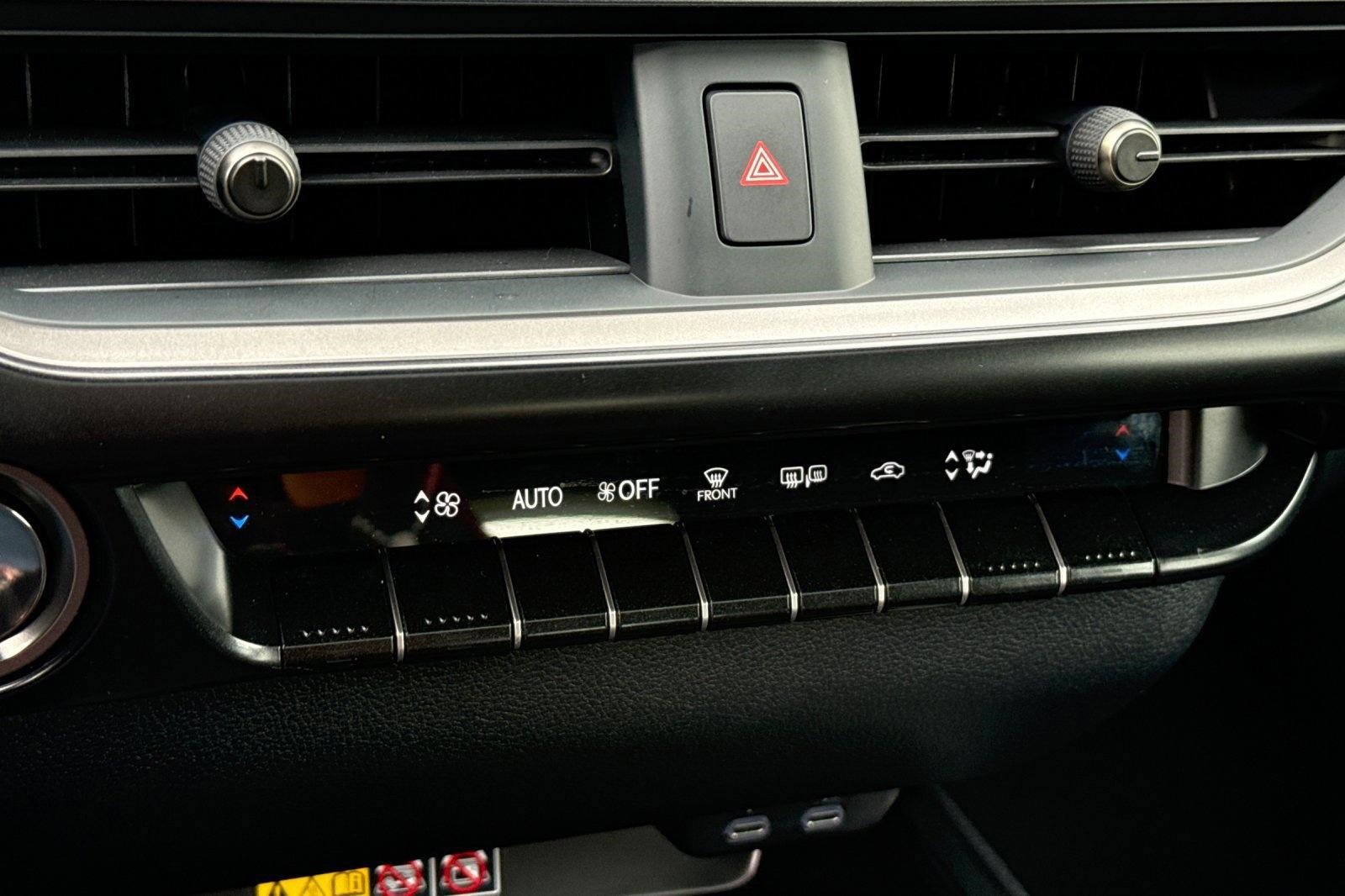 Certified 2025 Lexus UX 300h FWD w/ Accessory Package (Z2) image 23