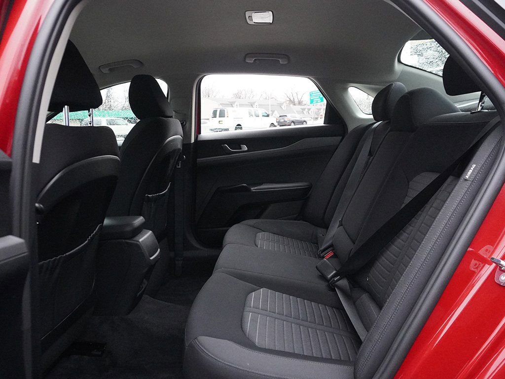 Used 2025 Kia K5 LXS image 31
