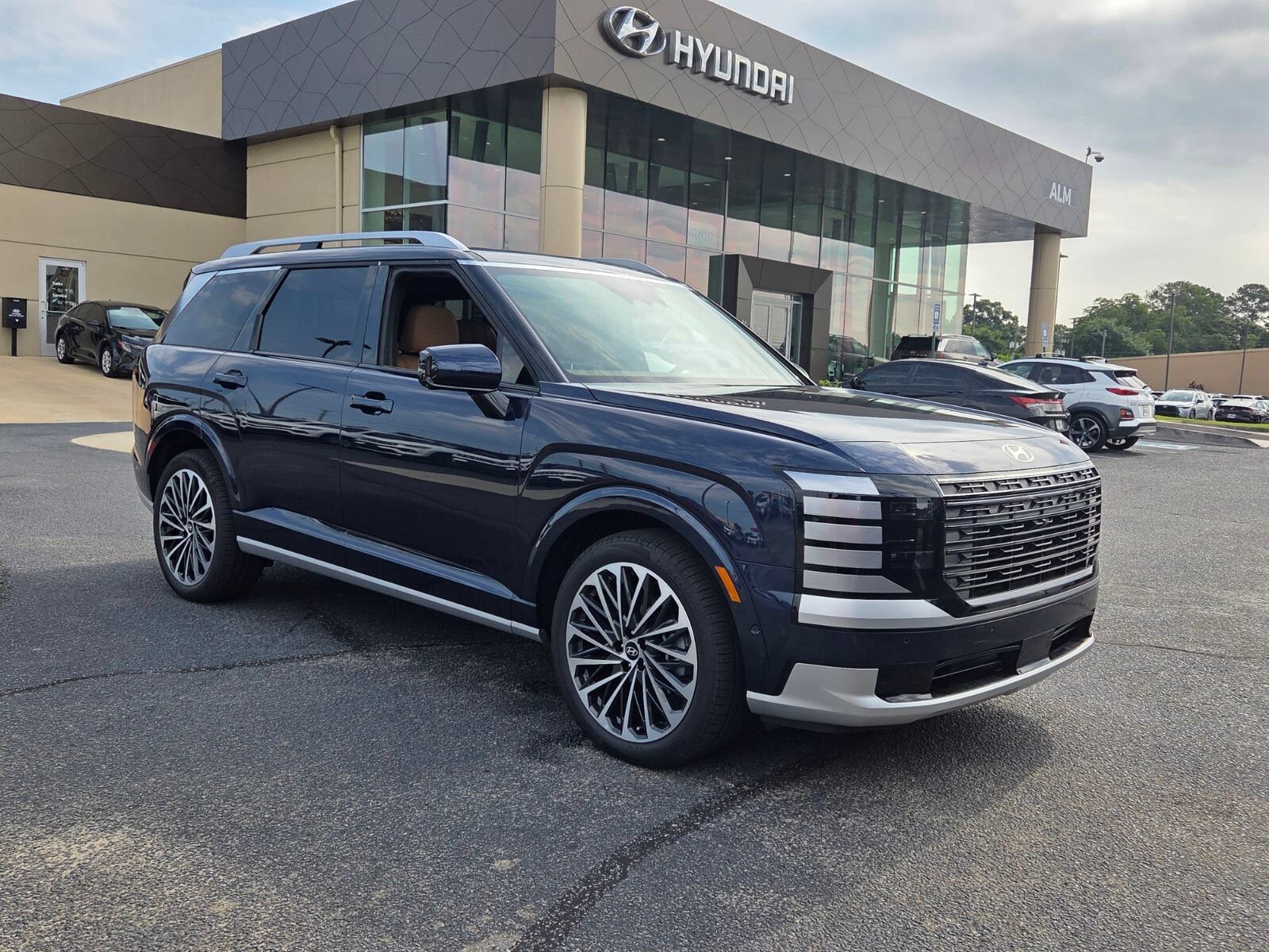 New 2026 Hyundai Palisade Calligraphy FWD video 1