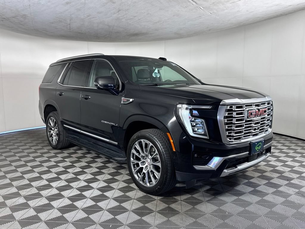 Certified 2025 GMC Yukon Denali AWD/4WD image 3