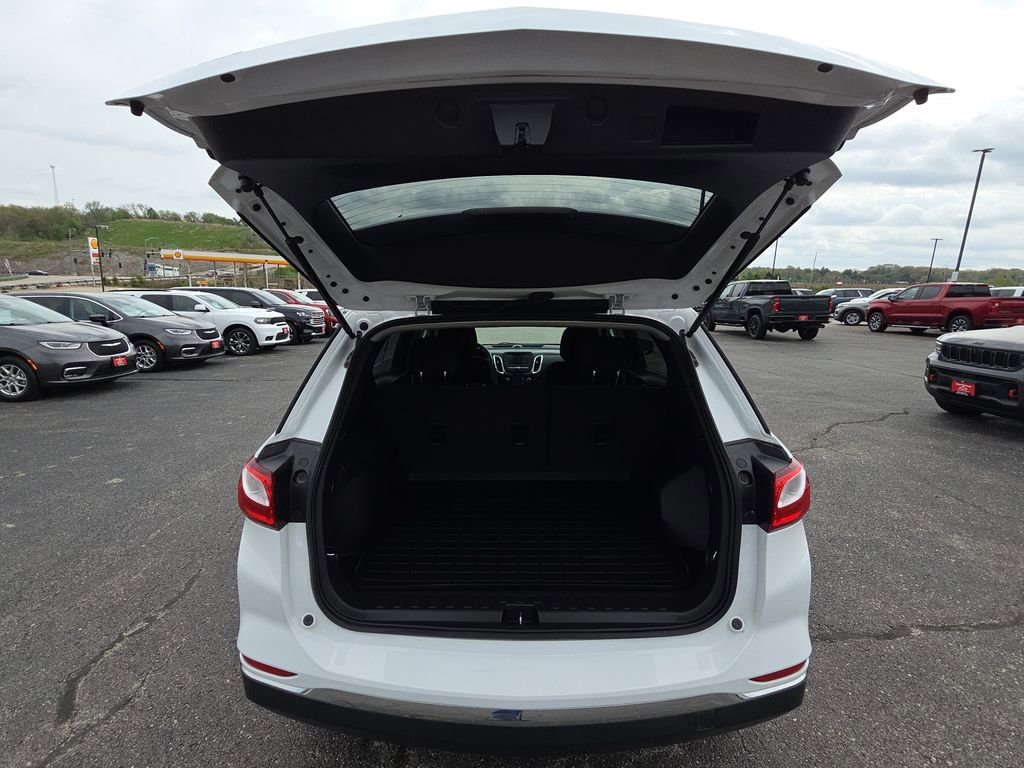 Used 2018 Chevrolet Equinox LT image 31