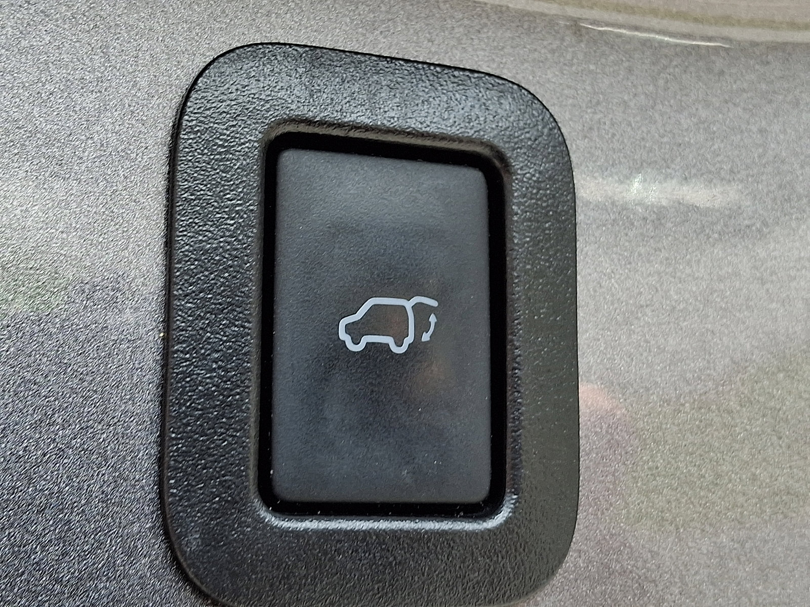 Used 2018 Toyota Highlander Limited image 32