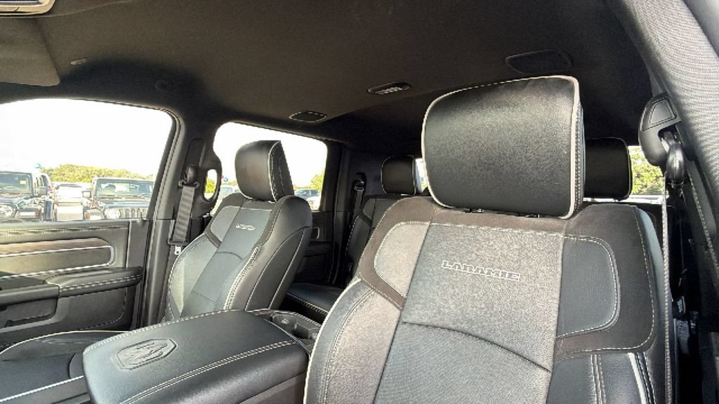 Used 2025 RAM 3500 Laramie AWD/4WD image 16