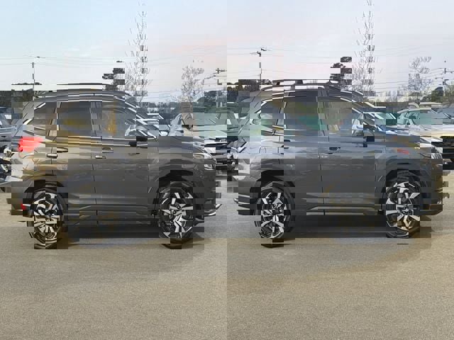 Used 2022 Subaru Forester Limited image 2