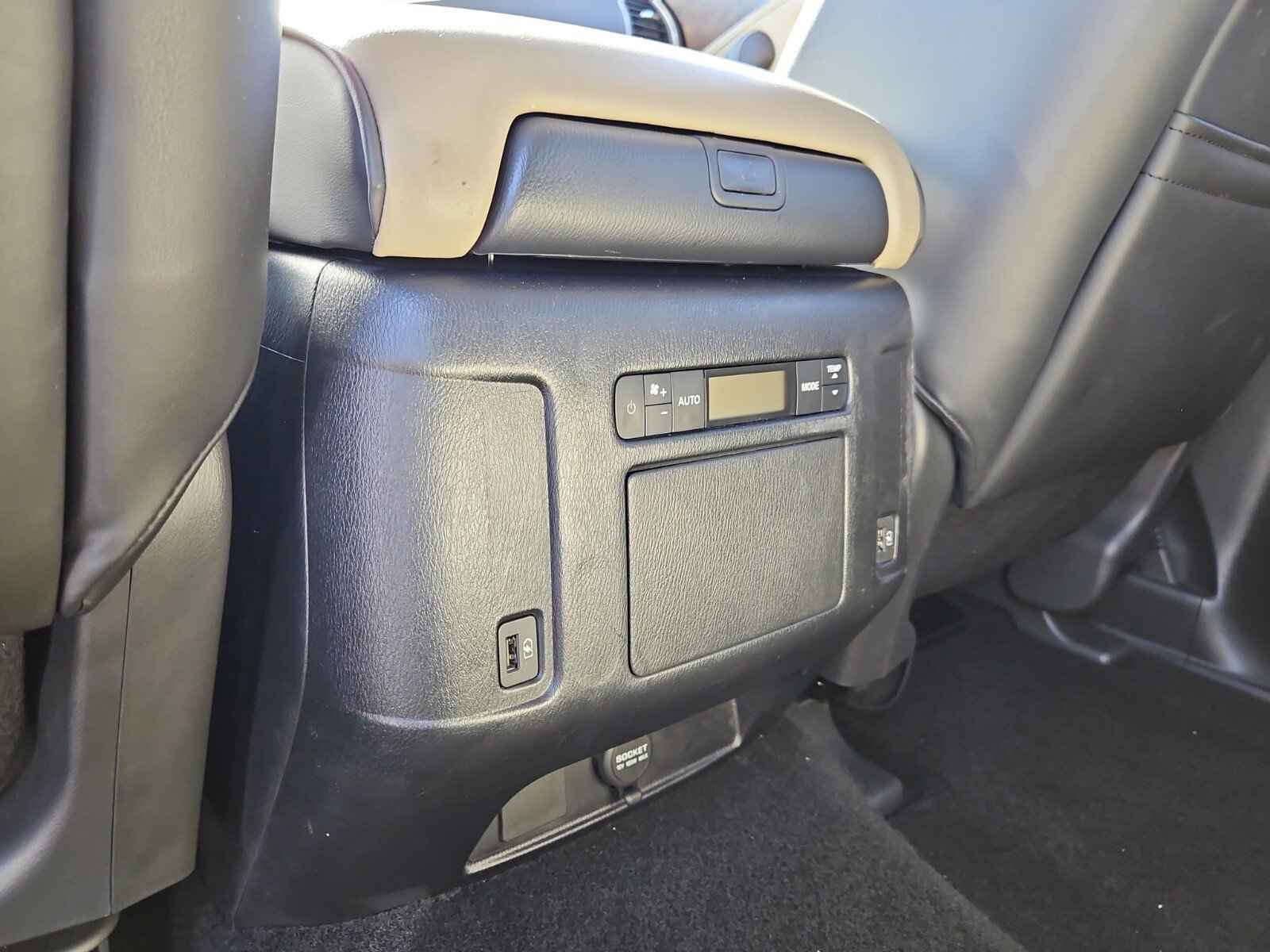 Used 2023 INFINITI QX80 Premium Select w/ Cargo Package image 16