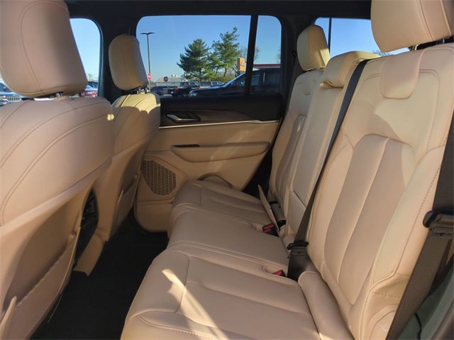 New 2025 Jeep Grand Cherokee Limited w/ Trailer Tow Package image 14