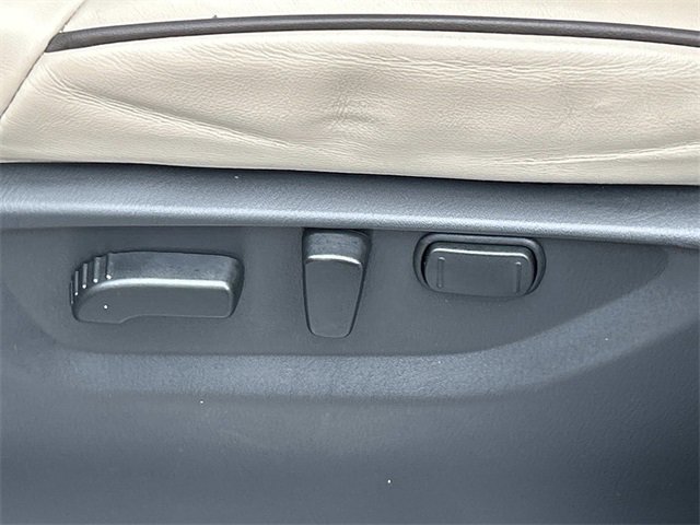 Used 2024 Nissan Armada Platinum w/ Captain's Chairs Package image 17