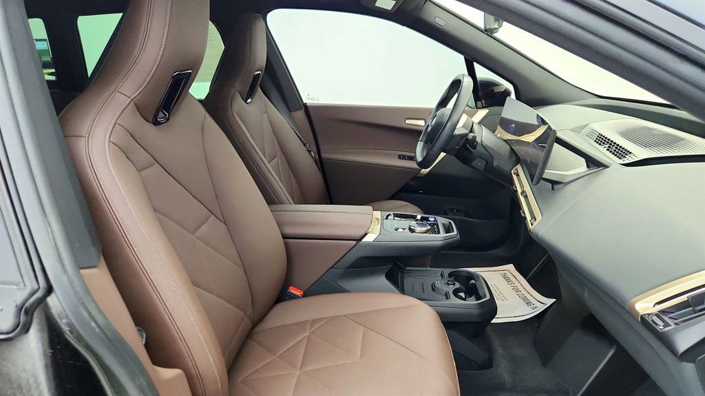 Used 2024 BMW iX xDrive50 w/ Premium Package image 23