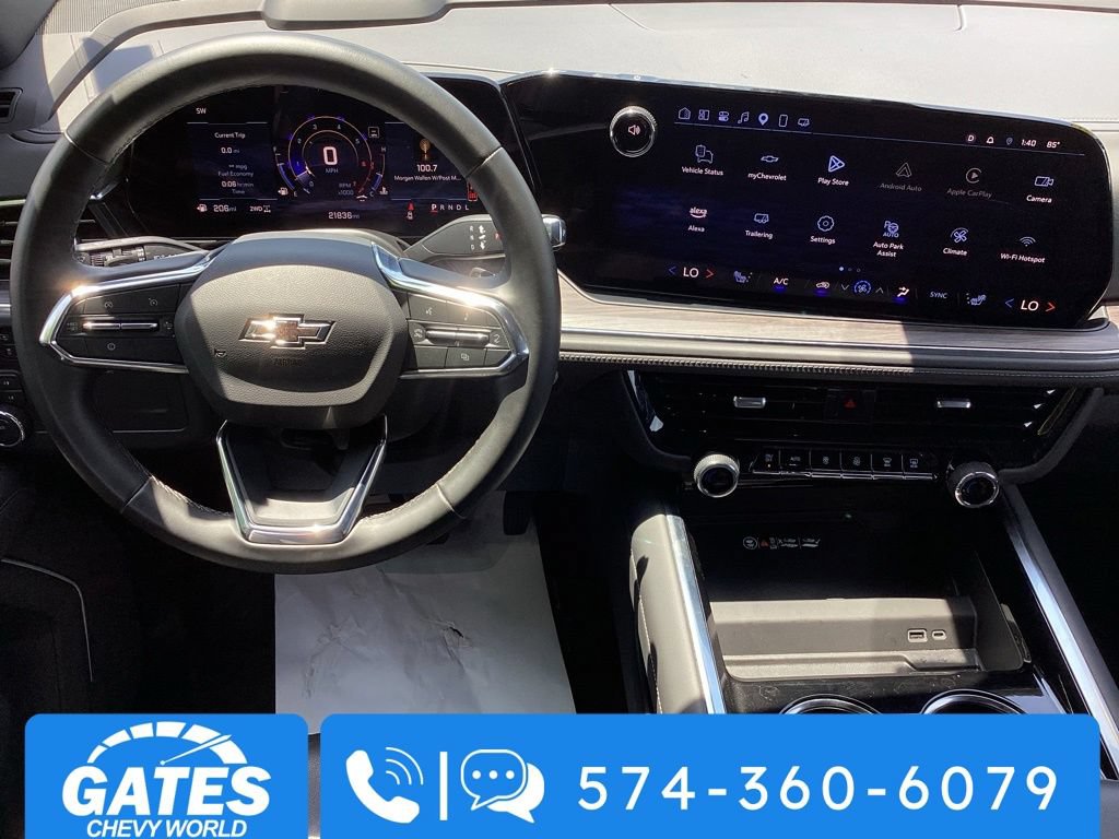 Used 2025 Chevrolet Suburban Z71 AWD/4WD image 17