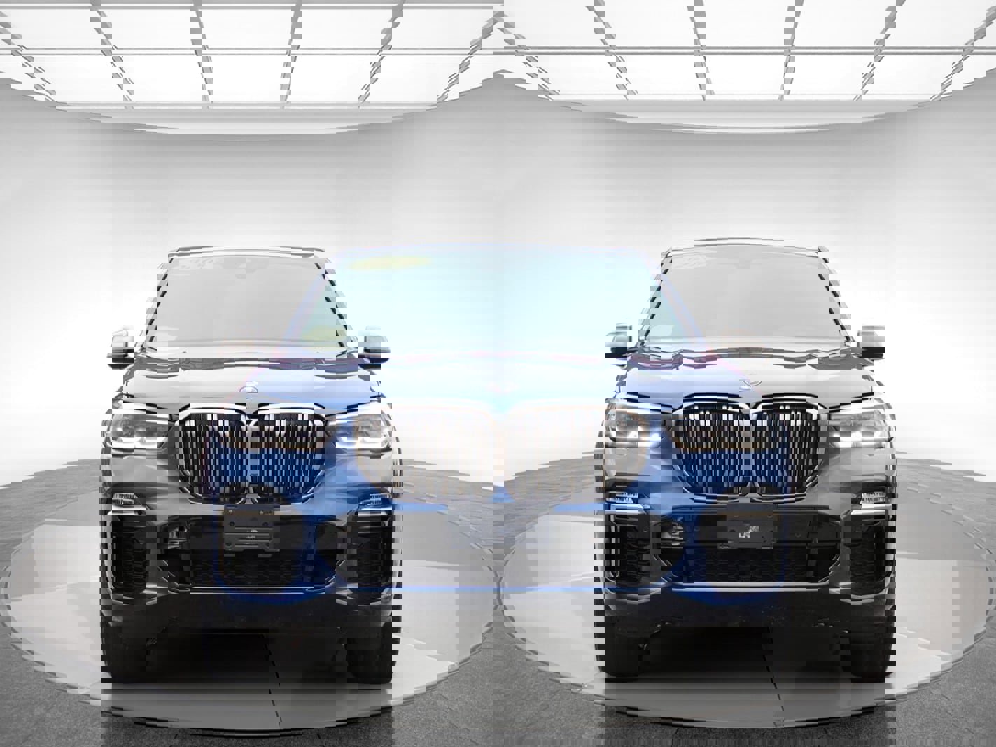 Used 2020 BMW X5 M50i w/ Premium Package image 2