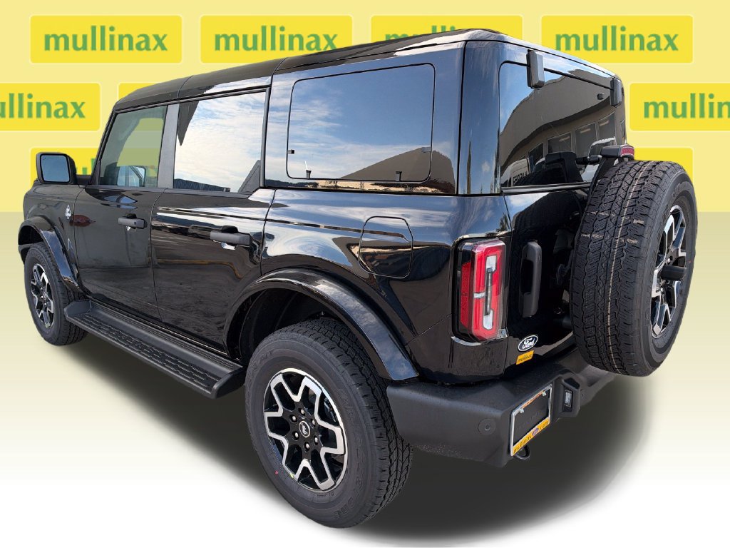 New 2026 Ford Bronco Outer Banks AWD/4WD image 4