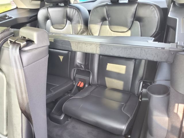 Certified 2025 Volvo XC90 B6 Ultra w/ Protection Package AWD/4WD image 33