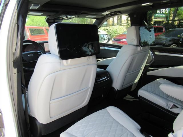 New 2026 Cadillac Escalade ESV Platinum Sport w/ LPO, ONYX Package image 15