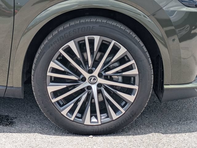 Used 2023 Lexus RX 350 Premium Plus w/ Cold Area Package FWD image 11