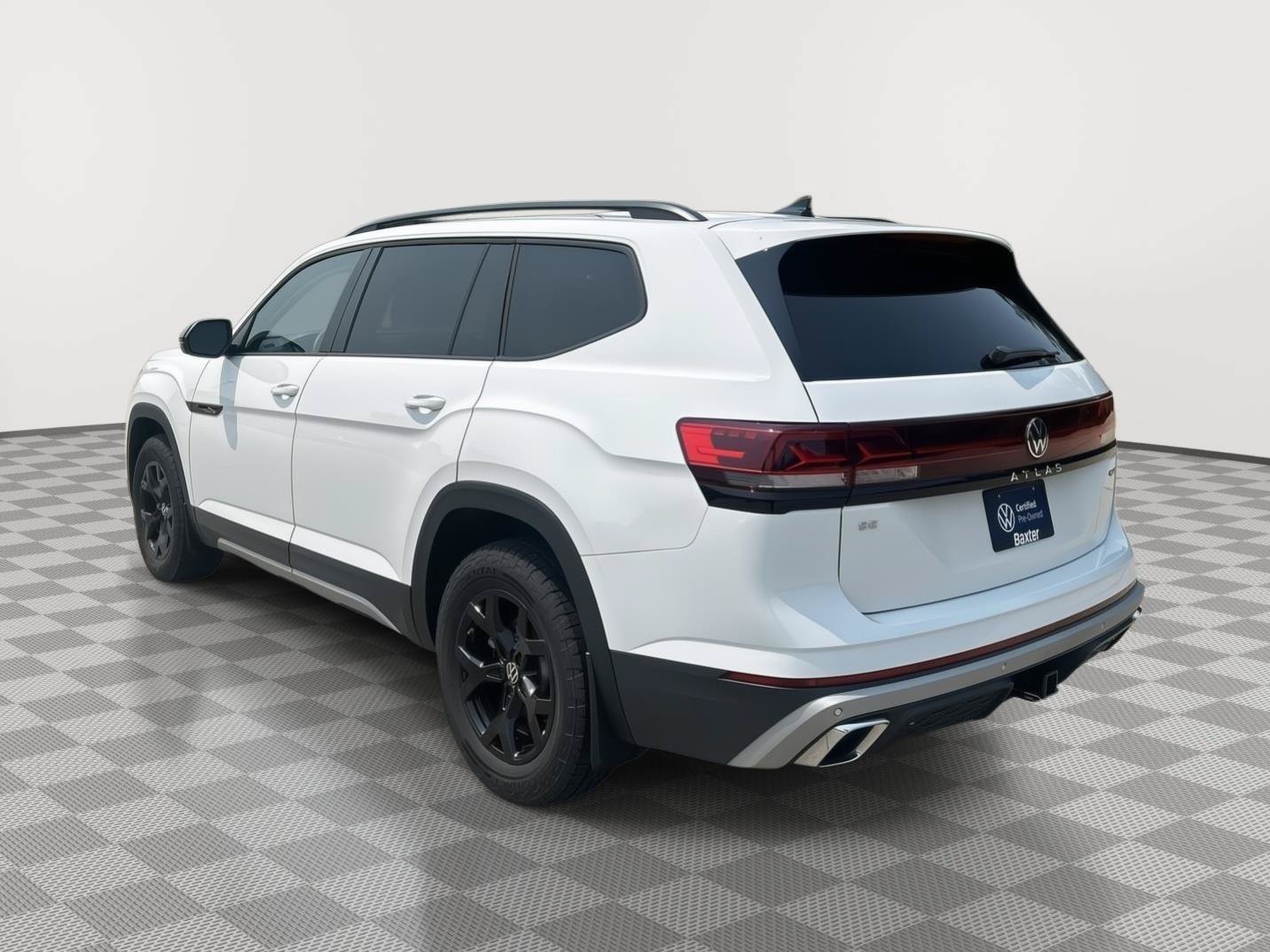 Used 2024 Volkswagen Atlas Peak Edition SE AWD/4WD image 7