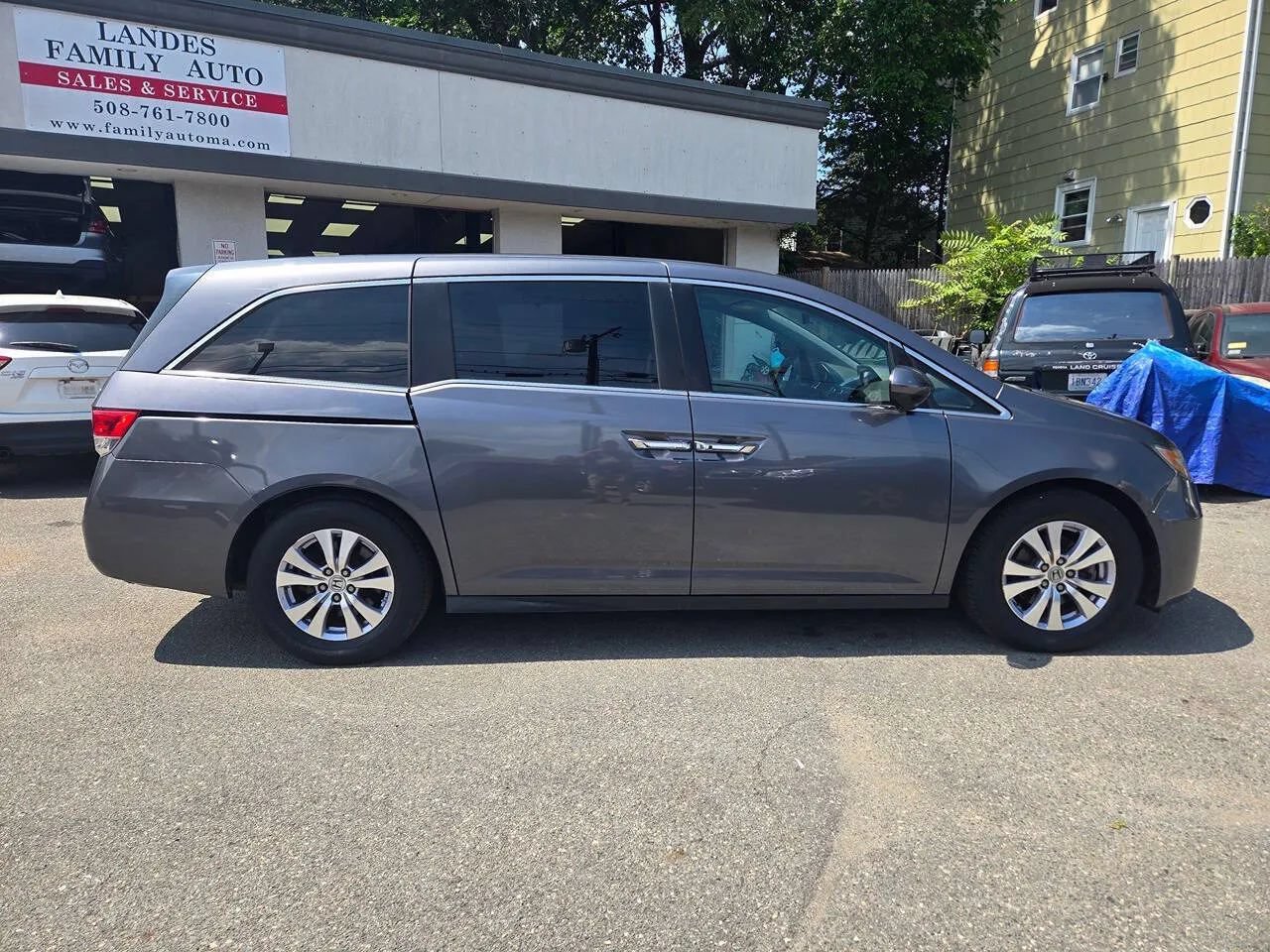 Used 2017 Honda Odyssey EX image 17