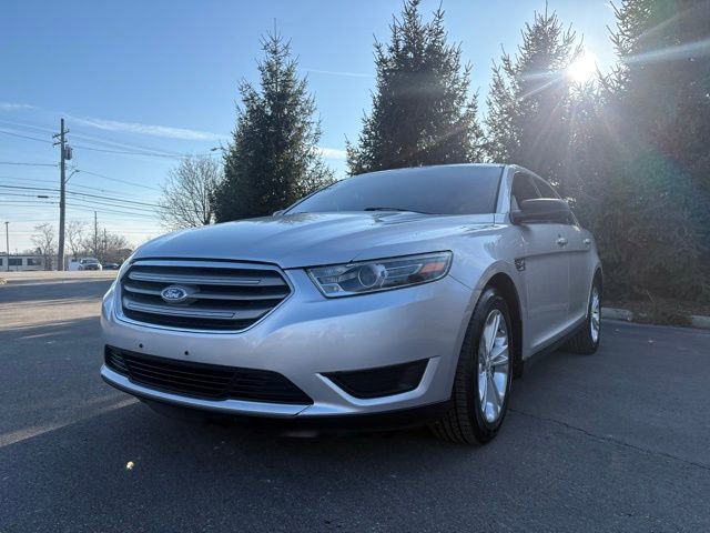 Used 2016 Ford Taurus SE