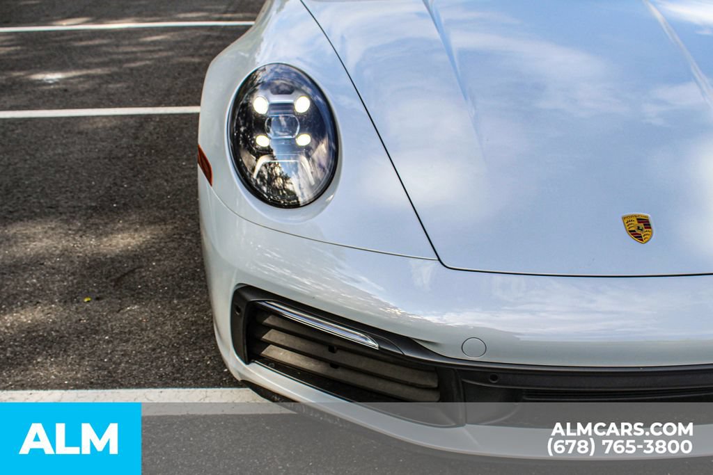 Used 2024 Porsche 911 Carrera RWD image 12