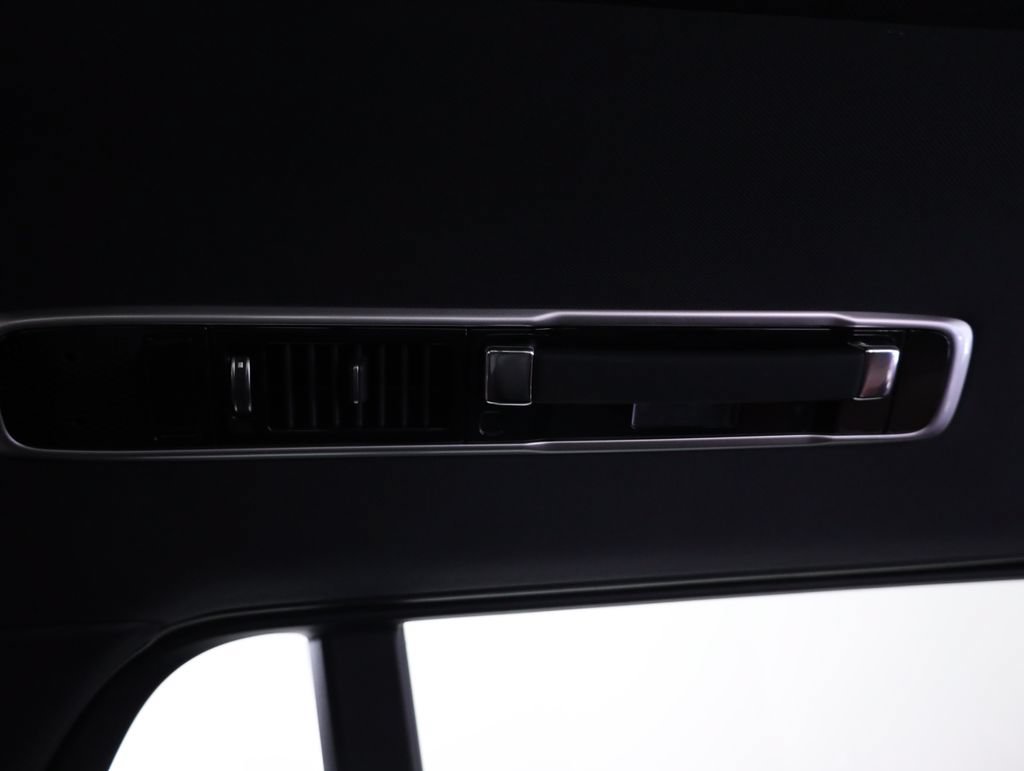 Used 2025 Land Rover Range Rover SE AWD/4WD image 52