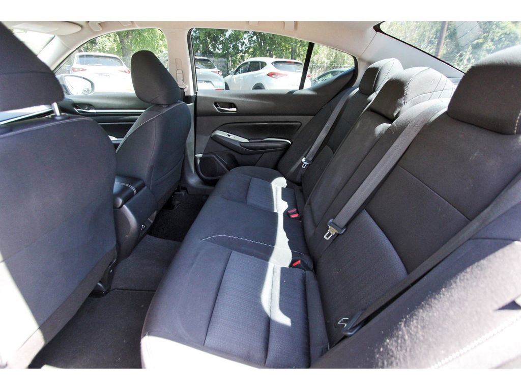 Used 2022 Nissan Altima 2.5 SV image 15