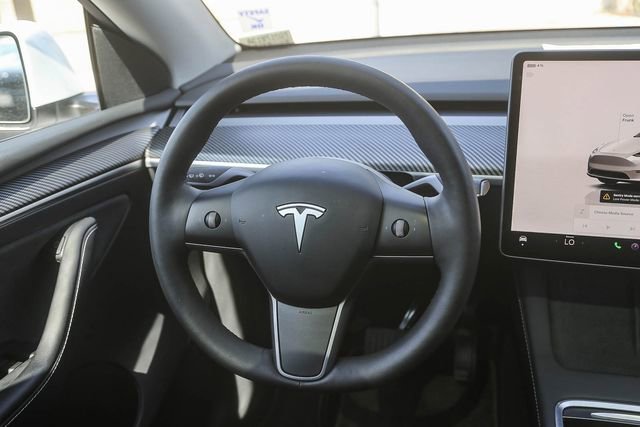 Used 2023 Tesla Model Y Long Range image 15