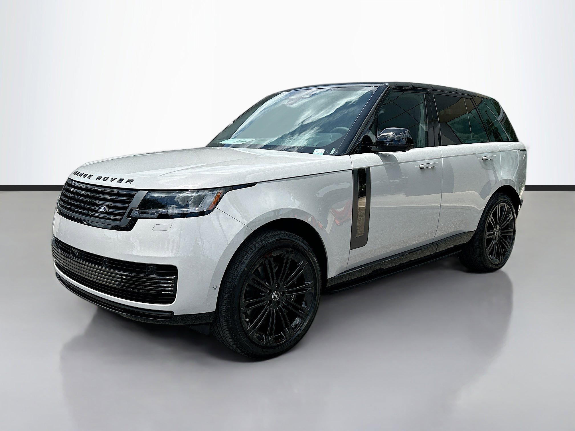 New 2025 Land Rover Range Rover SV