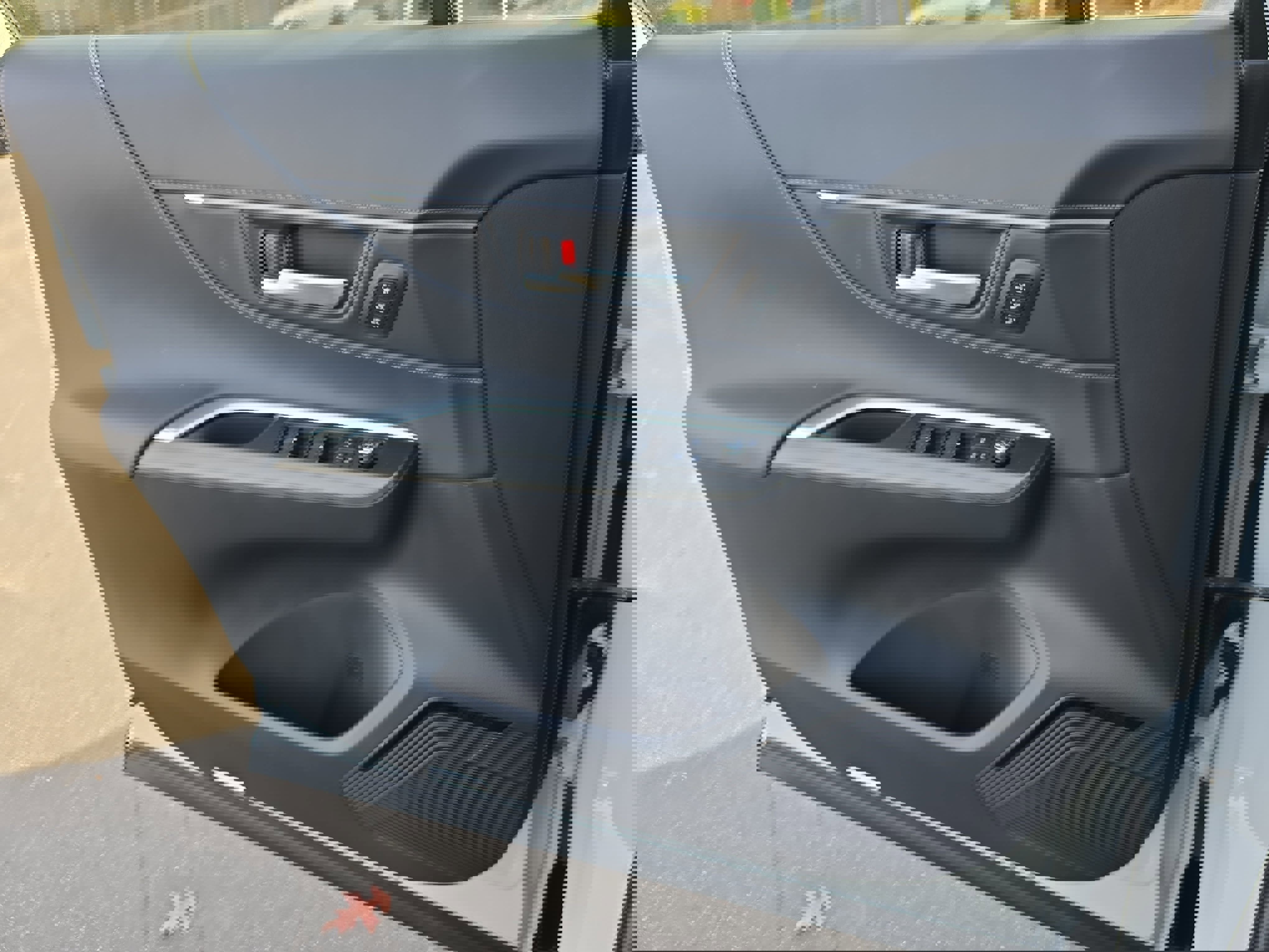 Certified 2024 Toyota Venza XLE image 29