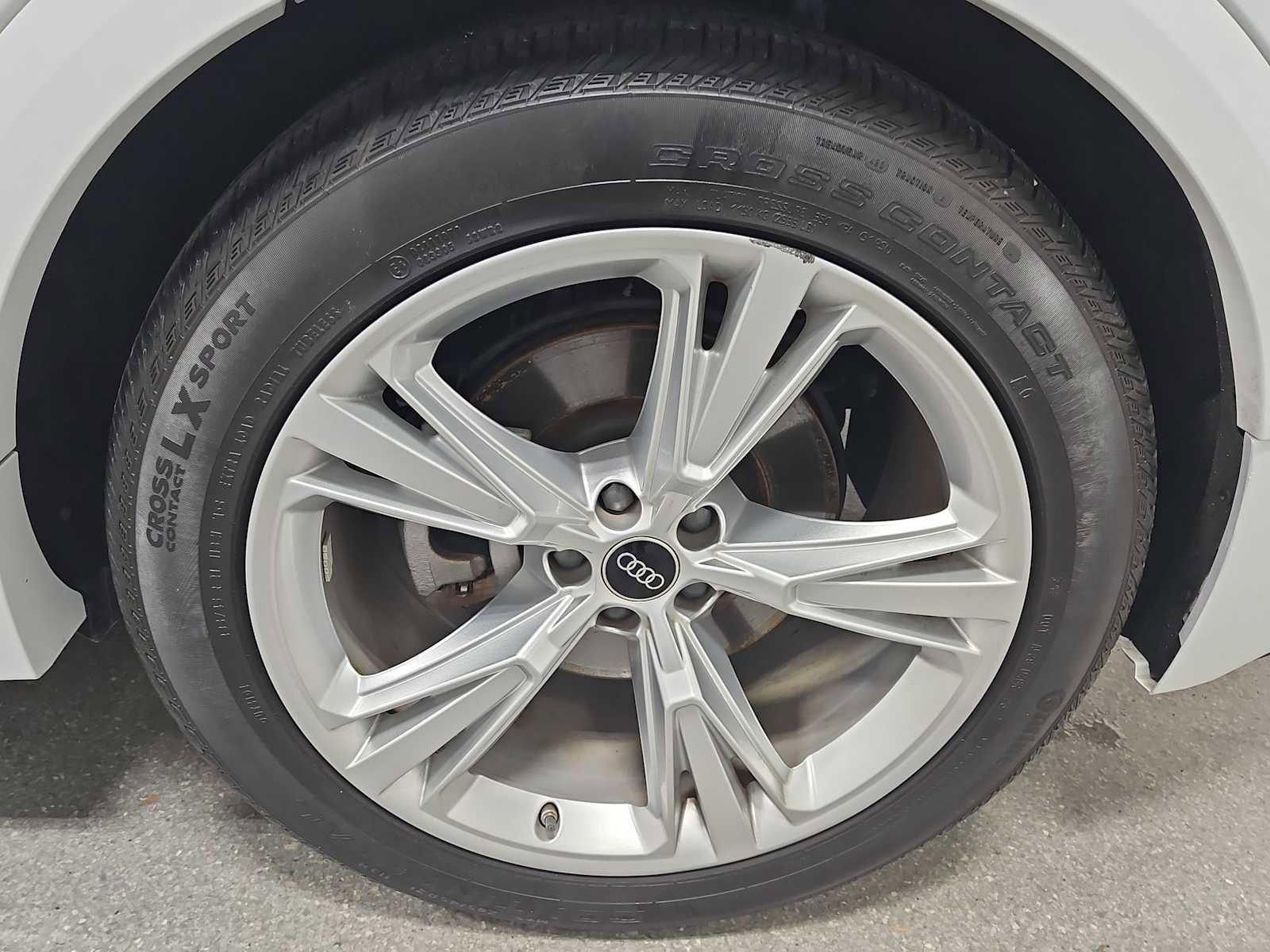 Used 2023 Audi Q8 Prestige image 36