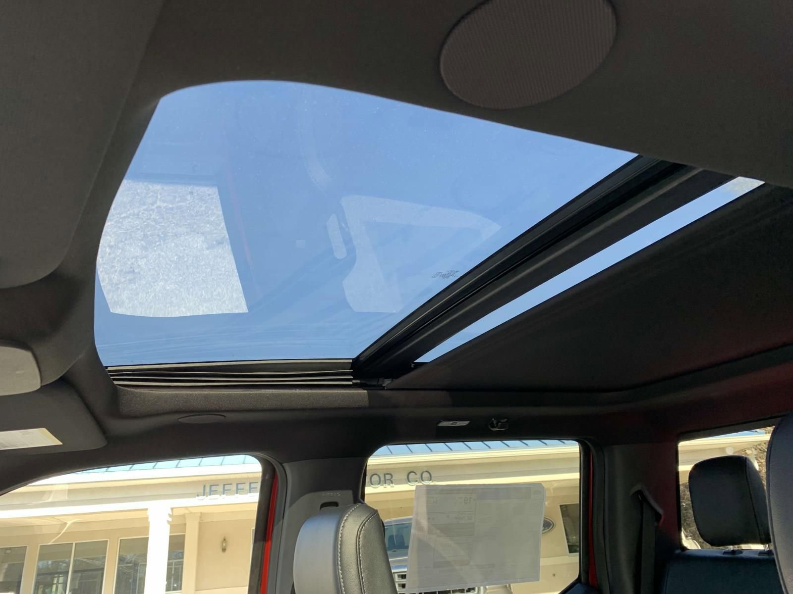 New 2025 Ford F150 Lariat w/ Equipment Group 502A High image 9