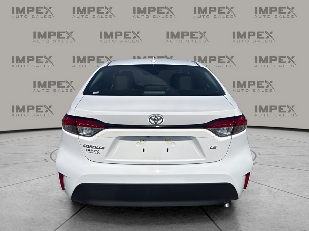 Used 2025 Toyota Corolla LE w/ Convenience Package FWD image 4